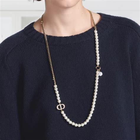 mise en dior long necklace|30 Montaigne Long Necklace .